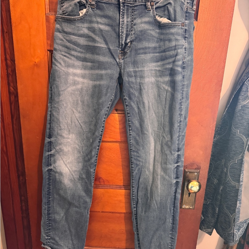 American Eagle Men's Blue Jeans